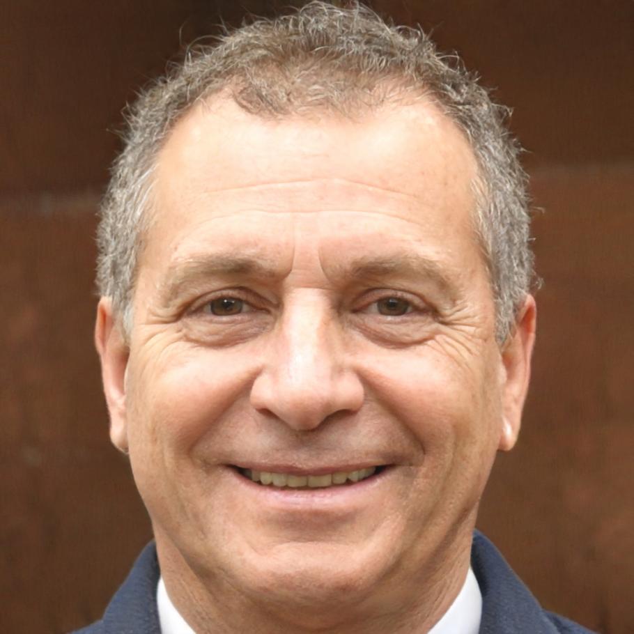 Donato Iglesias analizando mercados financieros